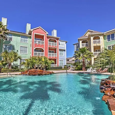 Colorful Galveston Retreat Steps From Beach And Pool